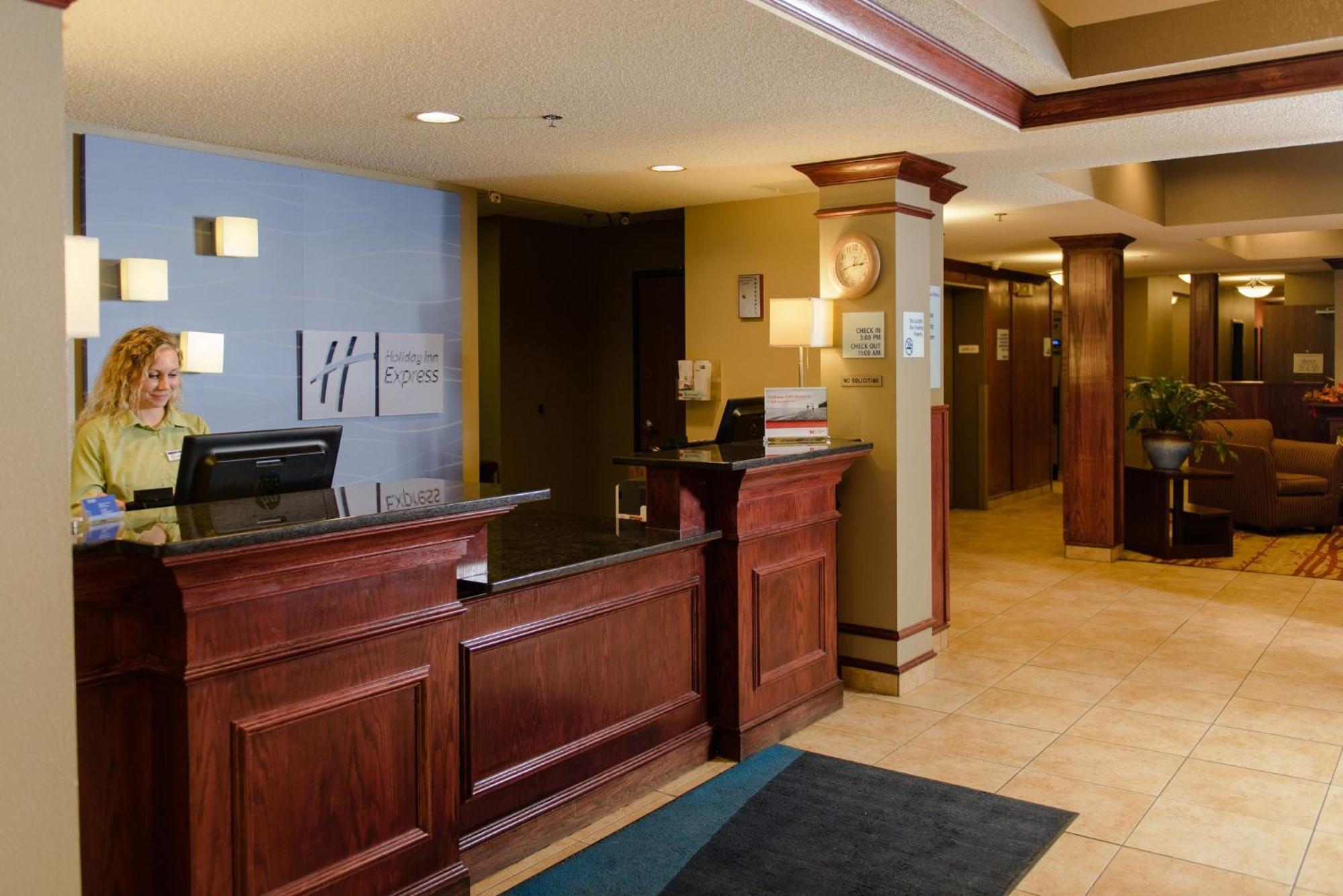 Holiday Inn Express & Suites Superior By Ihg Εξωτερικό φωτογραφία