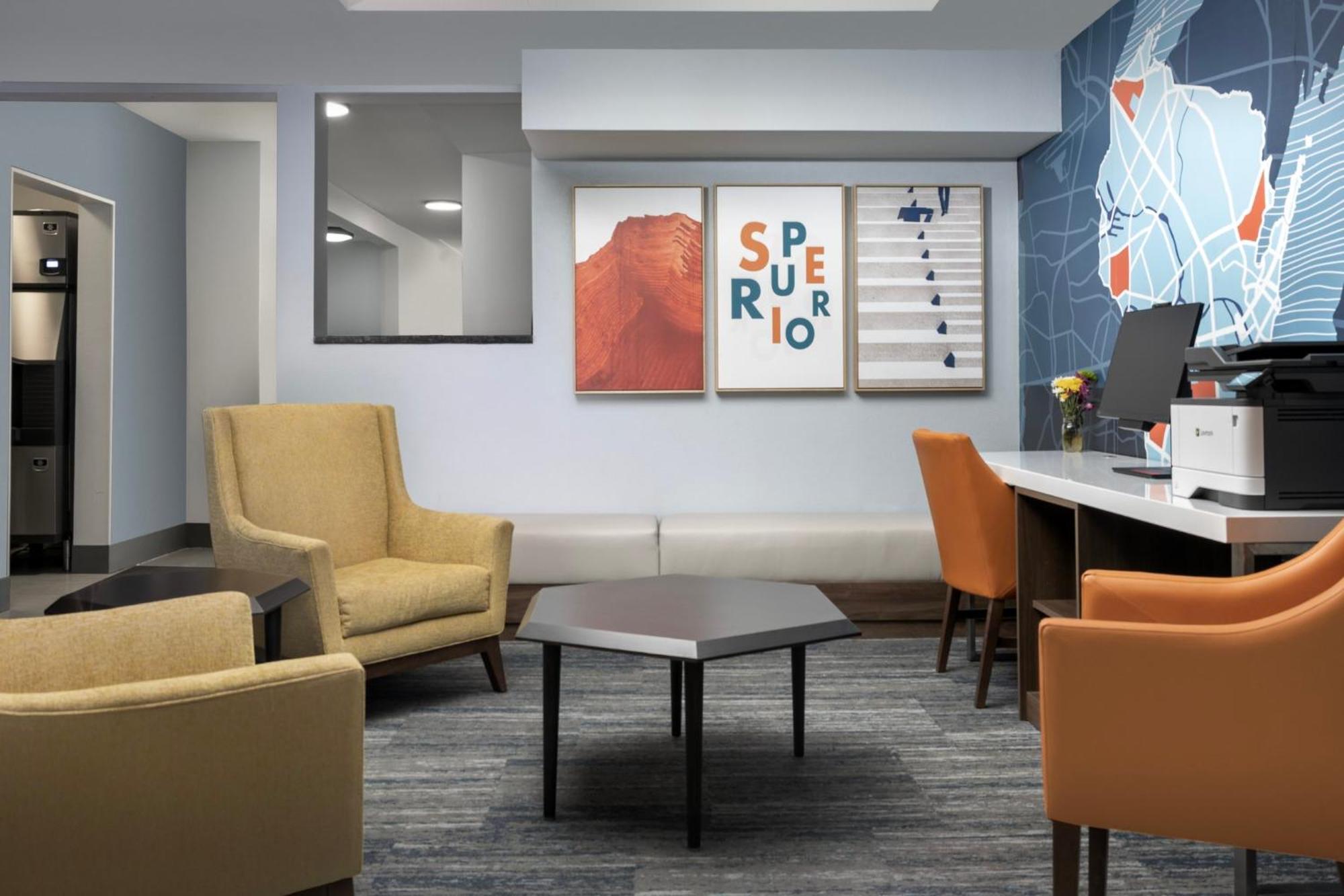 Holiday Inn Express & Suites Superior By Ihg Εξωτερικό φωτογραφία